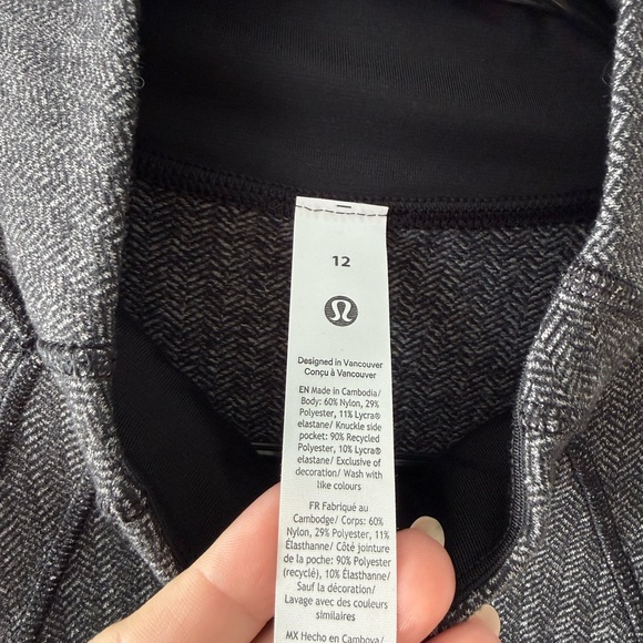 NWT size 12 lululemon define cropped jacket- herringbone - Picture 4 of 5